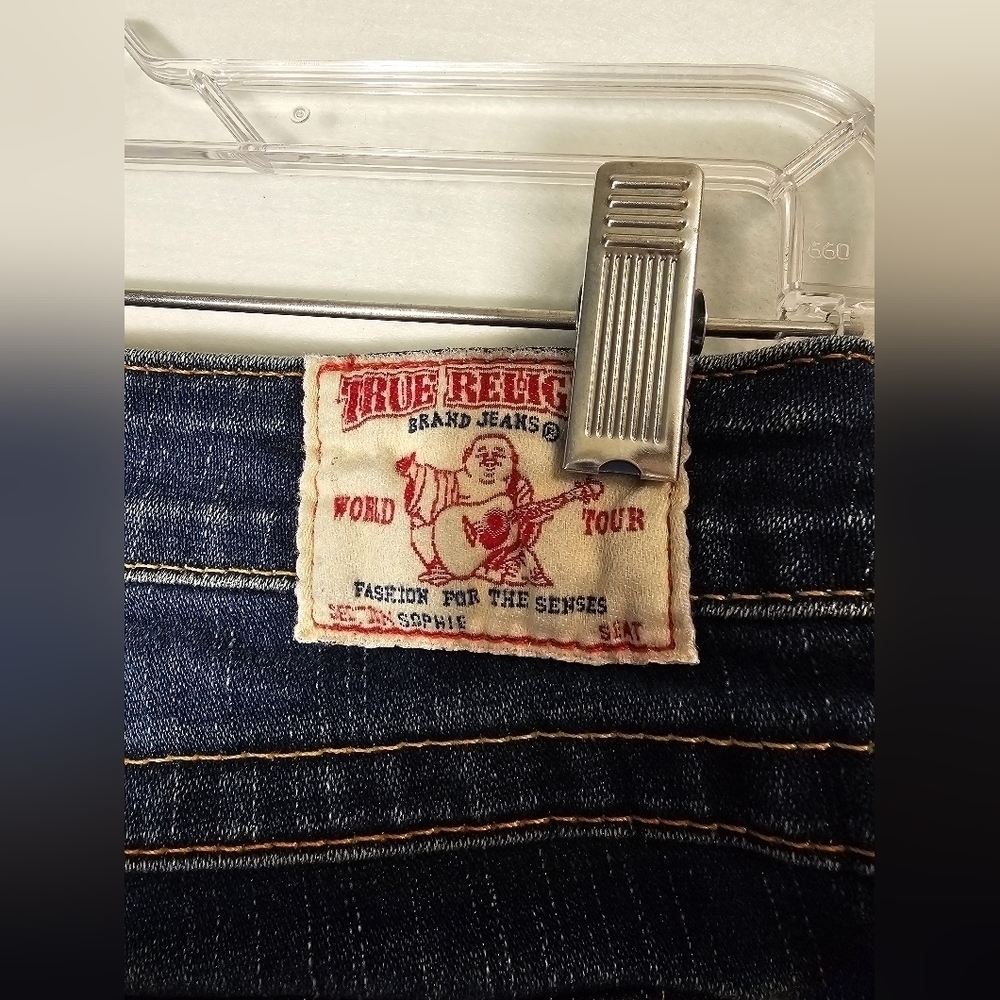 True Religion Sophie Distressed Denim Shorts Women's Size 26 - Picture 9 of 9